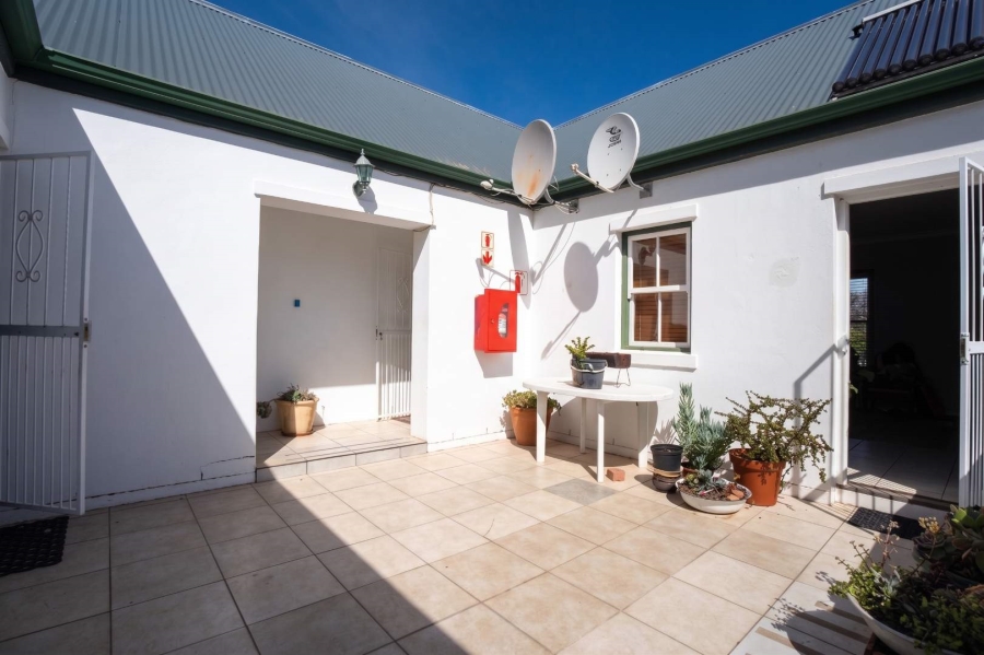 5 Bedroom Property for Sale in Franschhoek Western Cape